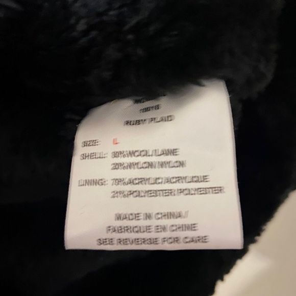 Woolrich ruby red plaid vest size large - Picture 4 of 4